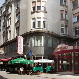 Hotel Pilvax, Budapesta