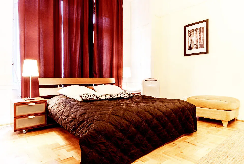 The Fashion Street Apartment Budapest Ungarn